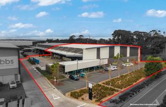 3,132M² AIRPORT WAREHOUSE AVAILABLE NOW
