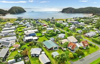 4 Ringer Avenue, Matapouri