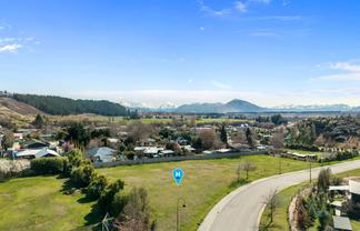 35 Pisa Road, Luggate
