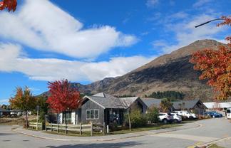 2 Shipton Court, Lower Shotover