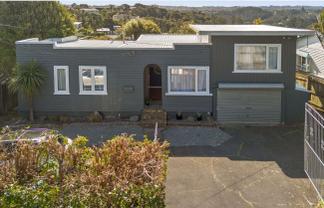230 Upper Harbour Drive, Greenhithe
