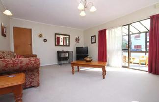 16 Bens Place, Springvale