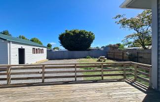 305A Murdoch Road East, Akina