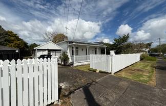17 TRURO RD, Sandringham