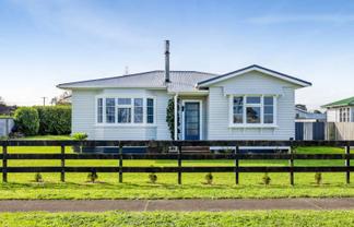 45 Kauae Street, Manaia