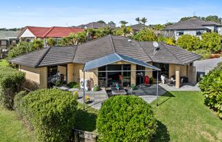 40 Rivervale Grove, Stanmore Bay