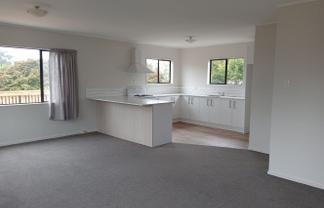 2/10 Evans Road, Glen Eden