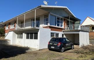 B/321 Cobham Drive, Hillcrest