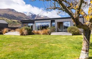 50 Coll Street, Glenorchy