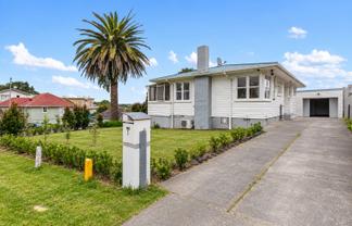 2 Portman Road, Mount Wellington