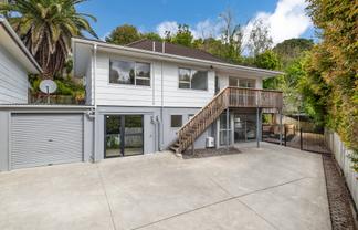 2/54 Stapleford Crescent, Browns Bay