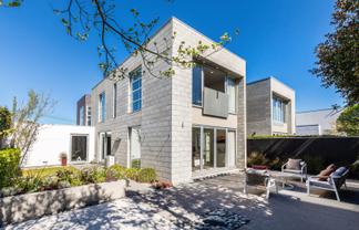 9 Cox Street, Merivale