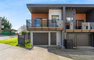 8/37 Hillside Road, Mount Wellington