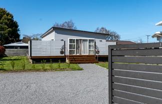 32 Sackville Street, Martinborough