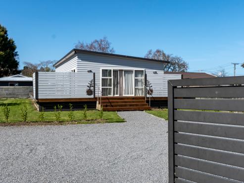 32 Sackville Street, Martinborough