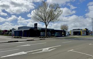 High Profile Showroom With Impact