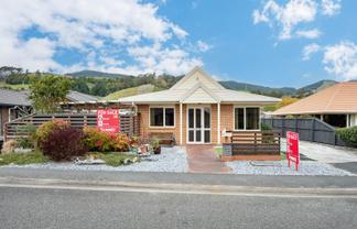 81a Kingsford Drive, Stoke