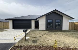 8 Scope Place, Rolleston
