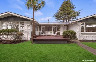 2 Ilfracombe Place, Burnside