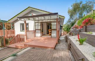 2/10 Tallington Crescent, Torbay