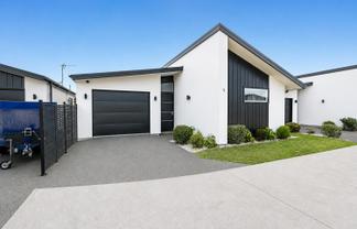 15 Burrow Street, Rolleston