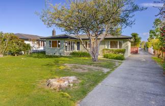 19 Howard Road, Taradale