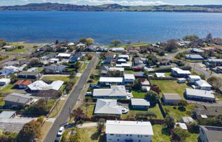 12 Charles Crescent, Rainbow Point