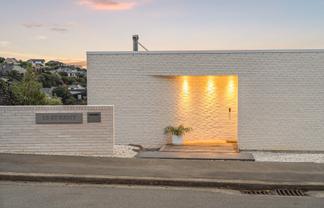 13 St Remy Lane, Redcliffs