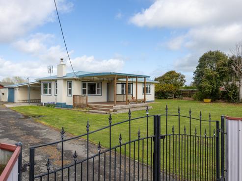 5 Reid Line West, Feilding