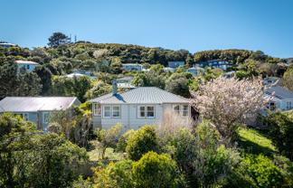 27 Victory Avenue, Karori