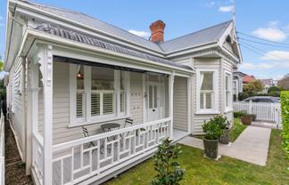 99 Burnley Terrace, Sandringham