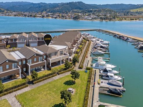 16/6 The Marina, Tairua