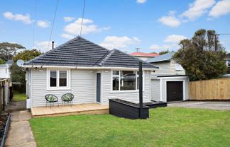 7 Massey Street, Tawa
