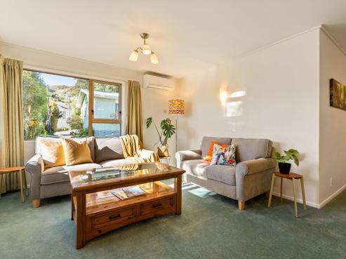 5/16 Henderson Street, Karori
