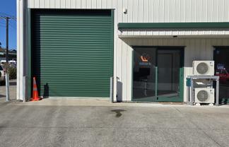 Commercial Unit for Lease in Westown