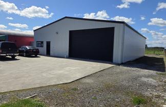 WAREHOUSE / WORKSHOP TO LEASE IN NORMANBY