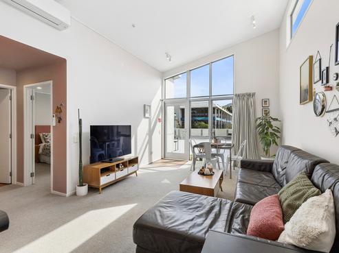 3/9 Broderick Road, Johnsonville