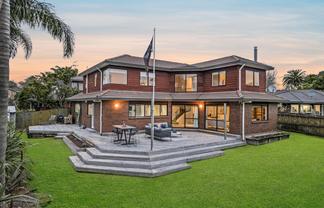 12 Lochend Place, Highland Park