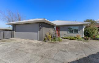 13 Tararua Crescent, Carterton