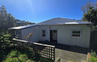 23 Freeling Street, Island Bay