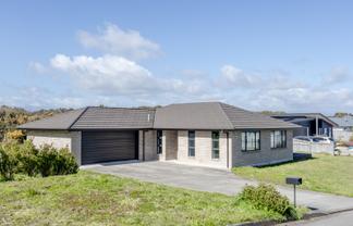 8 Holly Robinson Place, Hokitika