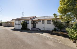 8 and 8A Bartholomew Drive, Nawton