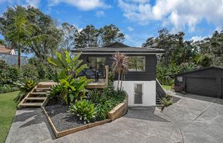 12 Sonnenberg Way, Titirangi