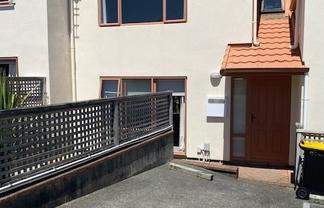 A/3 Bankot Crescent, Ngaio