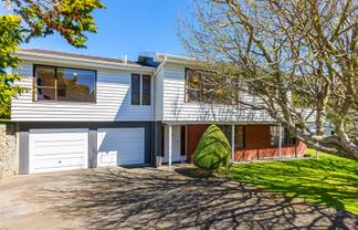 4 Nuffield Street, Tawa