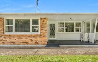 2/53A Mount St John Avenue, Epsom