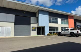 Modern Industrial Premises, Ready to Occupy