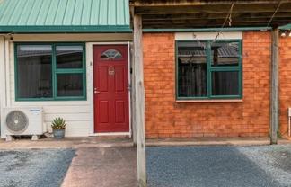 68 Whiteley Street, Moturoa