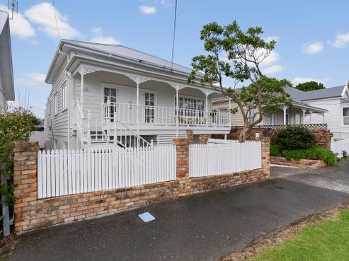 8 Kiwi Road, Stanley Point