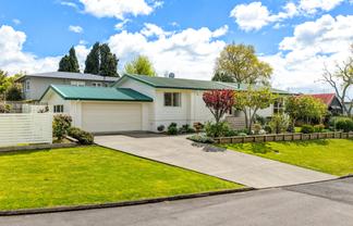 6 Luplau Crescent, Cockle Bay